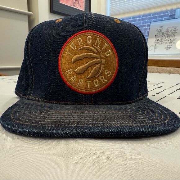 Toronto Raptors Denim Cap - Picture 1 of 5